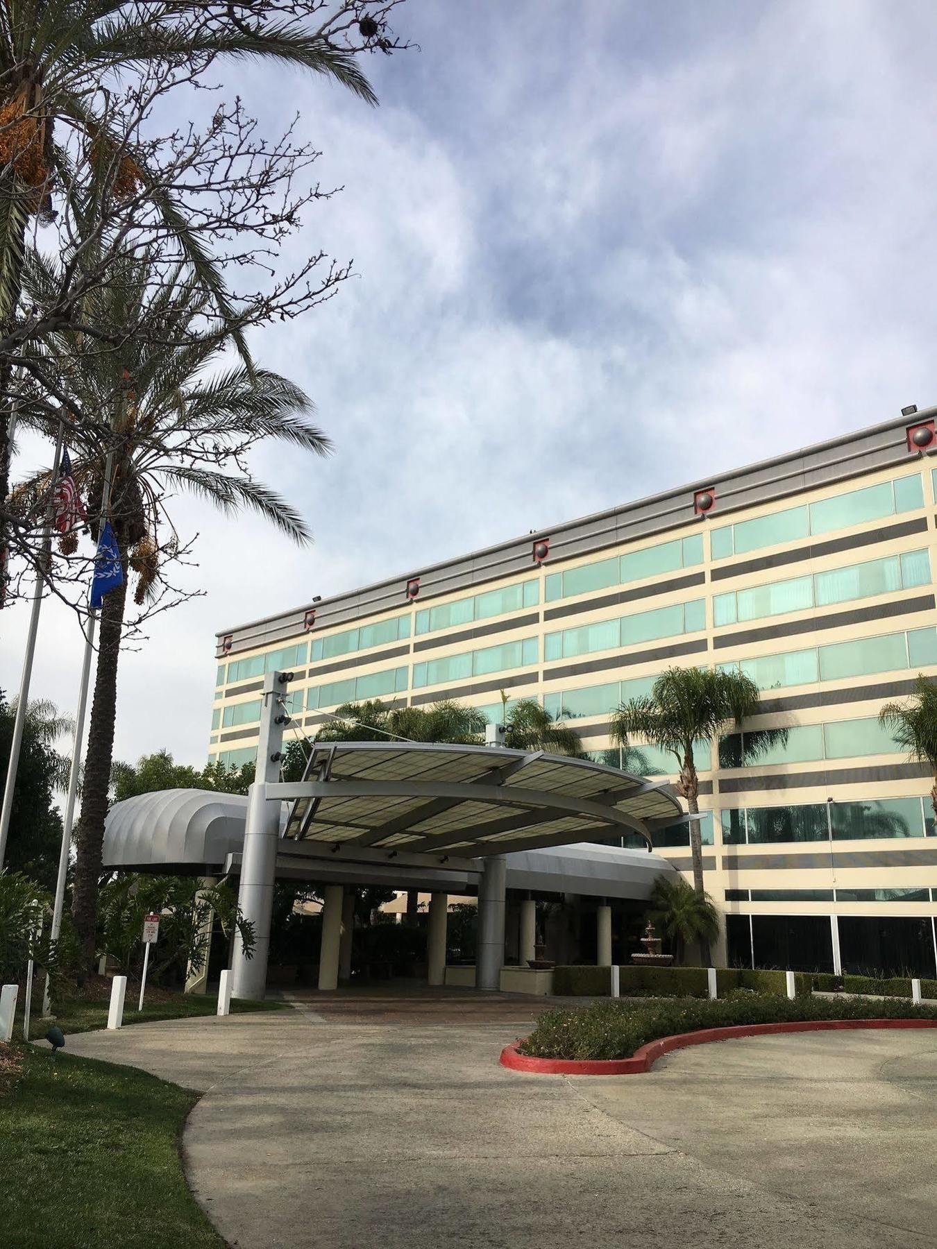 Sheraton Ontario Airport Hotel Exterior foto